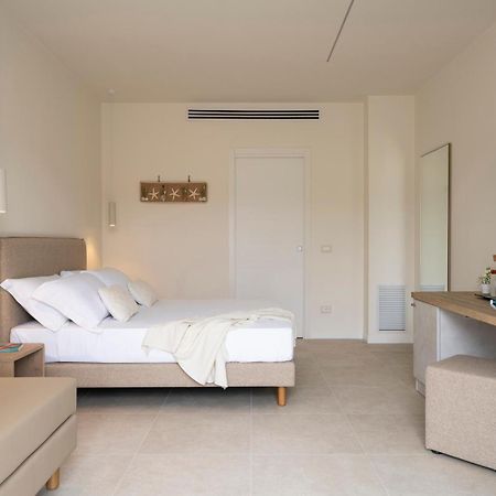 Terramarina Boutique Hotel Sirolo Exterior photo